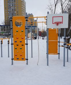 foto zestaw sprawnościowy z dwoma ściankami wspinaczkowymi