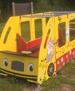 tematyczny plac zabaw autobus foto