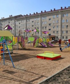piaskownica zamykana na plac zabaw